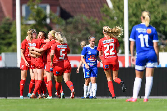 Värnamos  spelare jublar