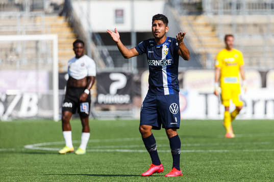 IFK Göteborgs Hosam Aiesh deppar