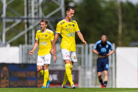 Falkenbergs John Chibuike deppar