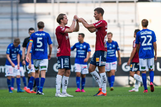 Örgrytes Anton Lans och Arvid Brorsson jublar