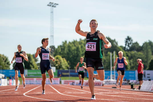 Nick Ekelund-Arenander, Malmö AI, jublar