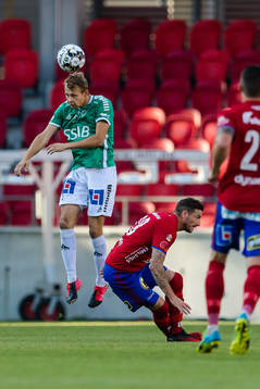 Brages Alexander Zetterström och Östers James Keene
