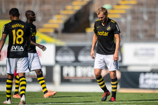 s Sebastian Larsson deppar