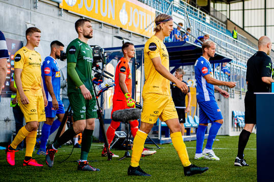 Goalkeeper Nikita Haikin and Ulrik Saltnes of Bodø/Glimt