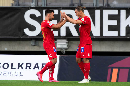 IFK Norrköpings Sead Haksabanovic och Jonathan Levi jublar