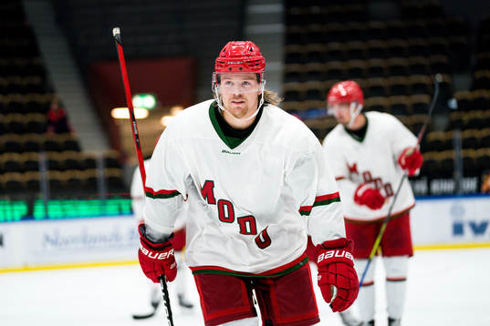 Modos Mikkel Aagaard jublar