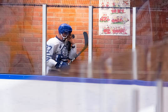 Leksands Marek Hrivík får matchstraff och lämnar isen