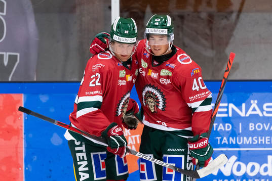 Frölundas Linus Nässén och Joel Mustonen jublar