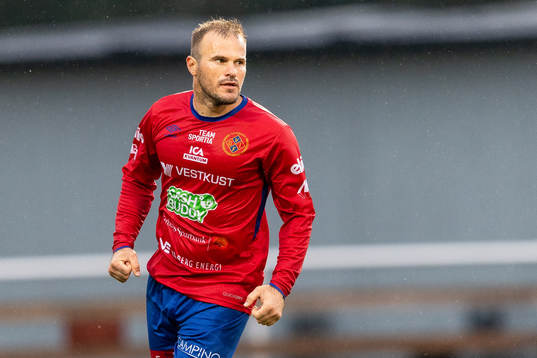 Varbergs GIFs Stanko Ostojic jublar