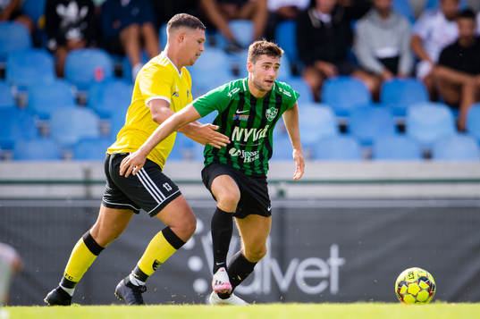 Högaborgs Mattias Almeida Sundell och Malmö Citys