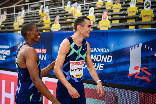 Thobias Montler of Sweden and Ruswahl Samaai of South Africa