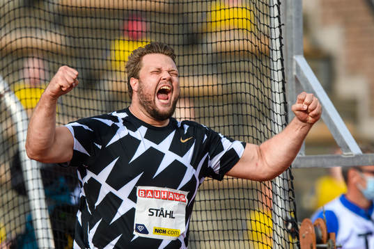 Daniel Ståhl of Sweden celebrates in