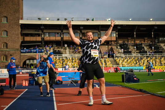 Daniel Ståhl of Sweden celebrates