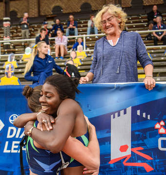Maryna Bekh-Romanchuk of Ukraine and Khaddi Sagnia of