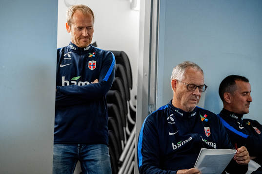 Svein Graff, head coach Lars Lagerbäck and assistant coach