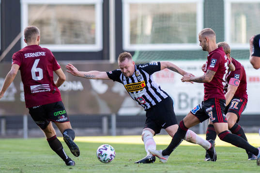 Landskronas Niklas Nielsen och Assyriska Alex Petrovic