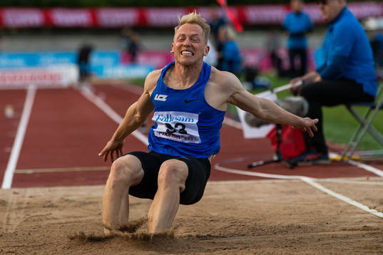 Benjamin Gföhler, Schweiz, tävlar herrarnas längdhopp