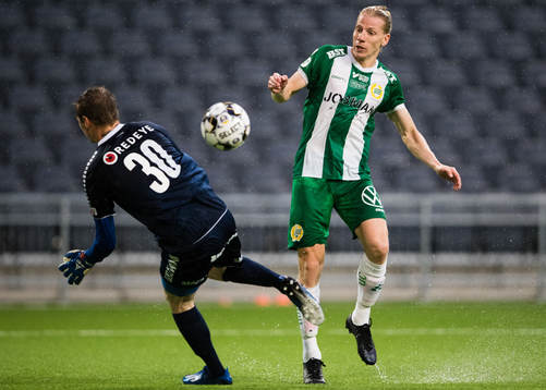 Kalmars målvakt Tobias Andersson och Hammarbys Gustav