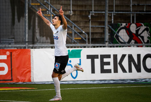 Örebros Deniz Hümmet jublar