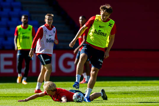 Morten Thorsby and Sander Berge of the Norwegian national