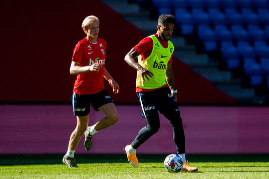 Morten Thorsby and Joshua King of the Norwegian national
