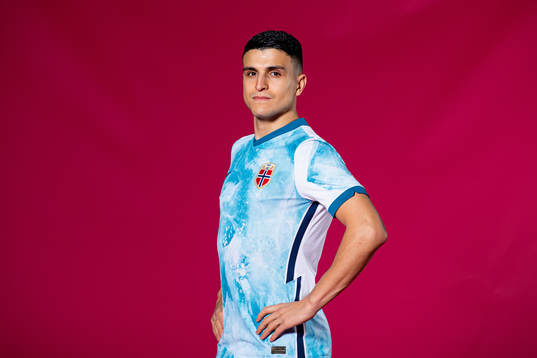 Mohamed "Moi" Elyounoussi of the Norwegian national