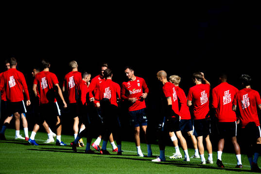 Even Hovland and the players of the Norwegian national