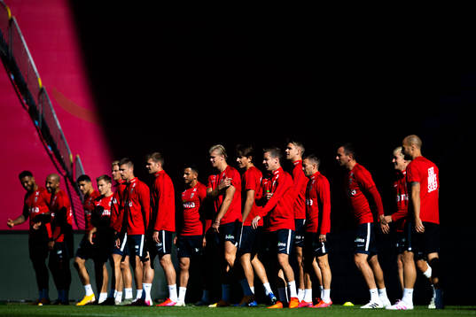 Erling Braut Haaland, Sander Berge and the players of the