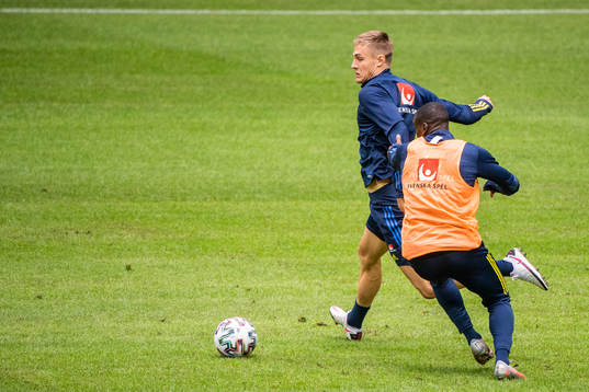 Mattias Svanberg and Ken Sema of the Swedish national
