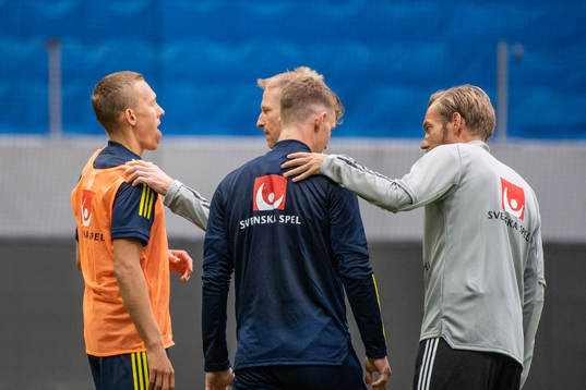 Ludwig Augustinsson and Emil Krafth of the Swedish national