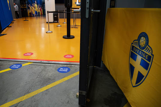 Markers for a blue and red zone in accordance with the UEFA