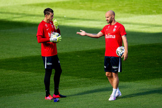 Goalkeeper Rune Almenning Jarstein and Tore Reginiussen of
