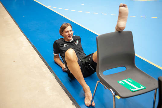 Helsingborgs Johan Palm med skadad fot