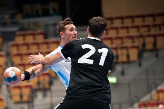 Helsingborgs Mattias Thynell och a+Mathias Mark Pedersen
