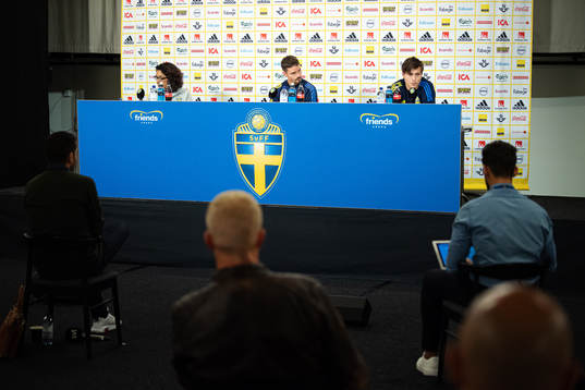 Press officer Ester Kristiansson, Mikael Lustig and Victor