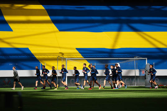 Bläddra bland fler bilder av Football, Nations League, Sweden, training