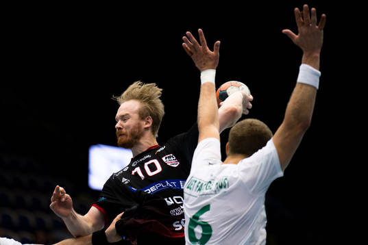 HK Malmös Magnus Persson mot Skjerns Jonas Bruus Tidemand