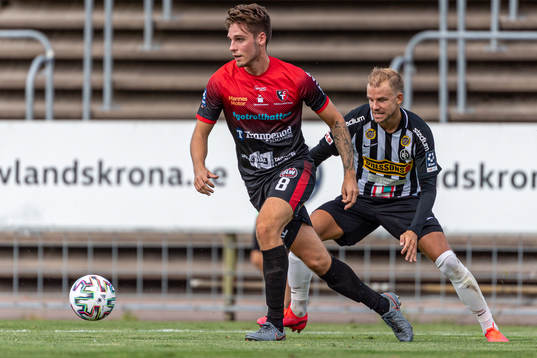 Trollhättans Richard Cindric och Landskronas Jonathan Asp