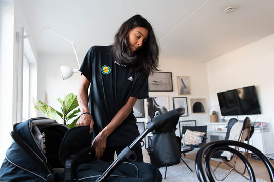 Sävehofs Jamina Roberts med sin dotter