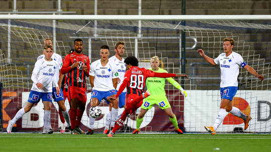 Skott av Östersunds Jerell Sellars