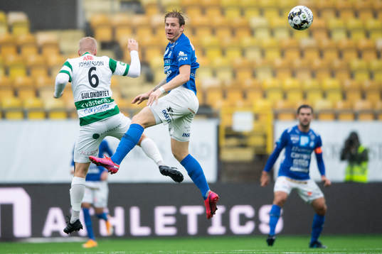 Norrbys Nicklas Savolainen och Västerås Simon Johansson i