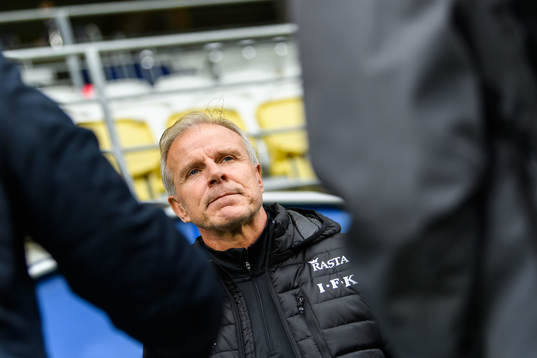 IFK Göteborgs tränare Roland Nilsson i mixade zonen