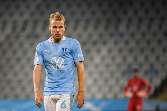 Malmö FFs Oscar Lewicki deppar