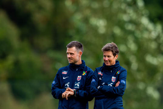 Alexander Straus, coach of Norway, and Lena Tyriberget