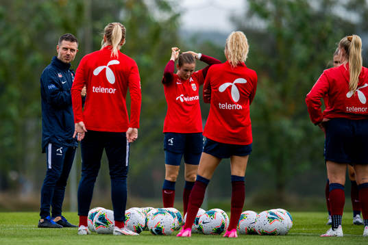 Alexander Straus, coach of Norway