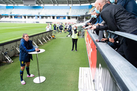 Kosovare Asllani is being interviewed