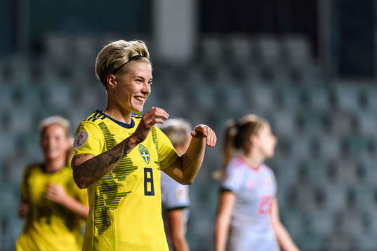 Lina Hurtig of Sweden celebrates the 5-0 goal