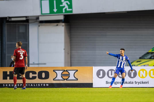 Tobias Sana of IFK Göteborg celebrates