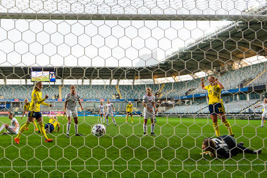 Nathalie Björn and Anna Anvegård of Sweden celebrate