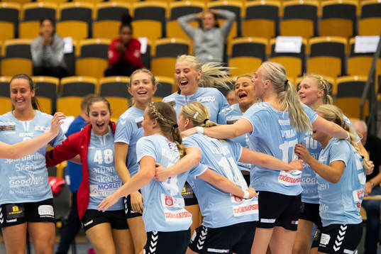 H65 Höörs spelare jublar